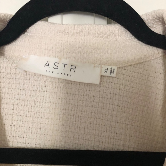 Nordstrom - ASTR The Label - Keyhole open back collared ivory dress - Women's XL - Picture 4 of 6